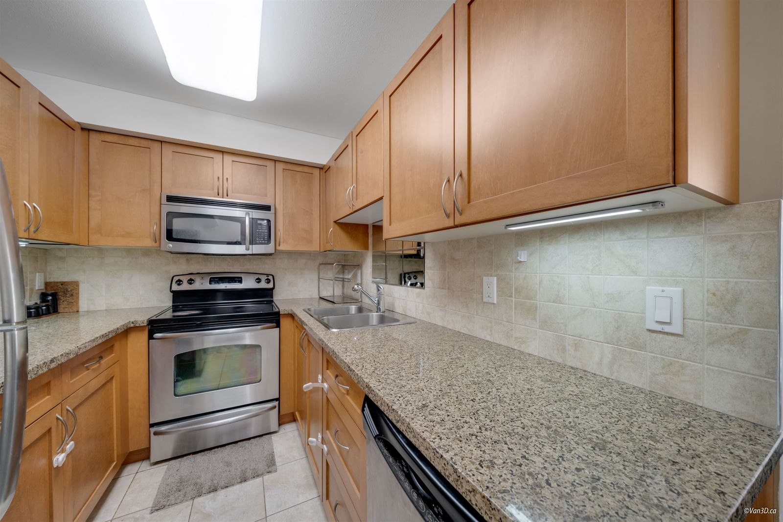 Listing Image 14