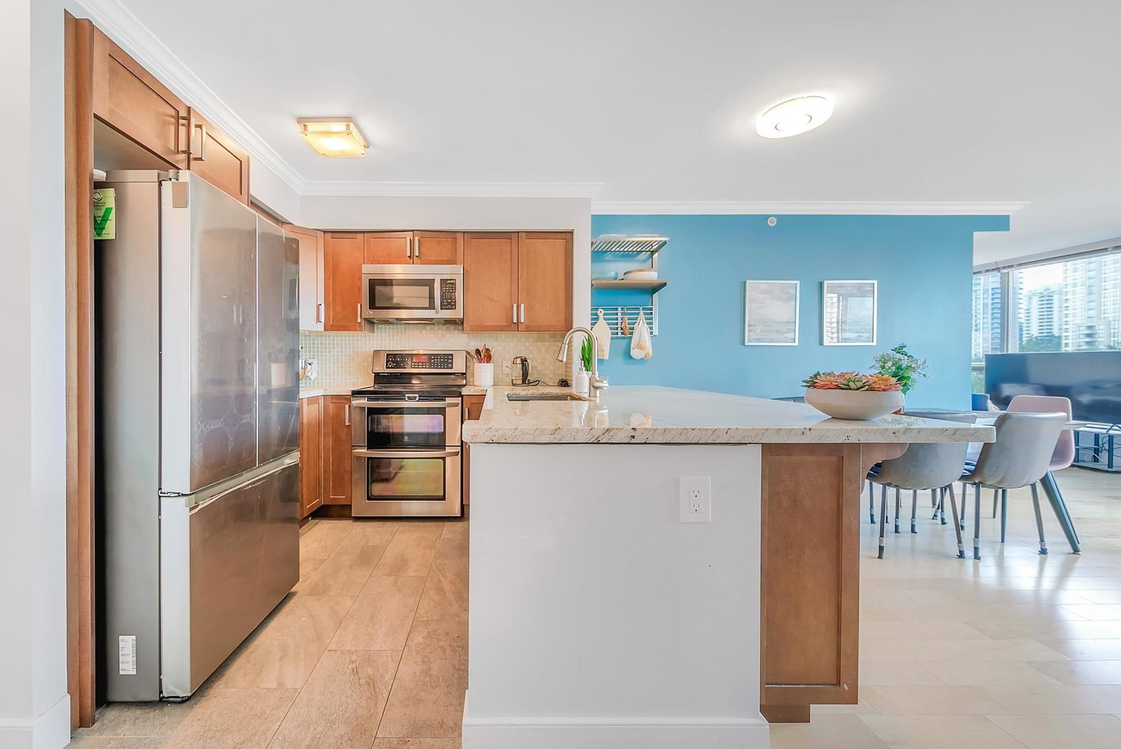 Listing Image 10