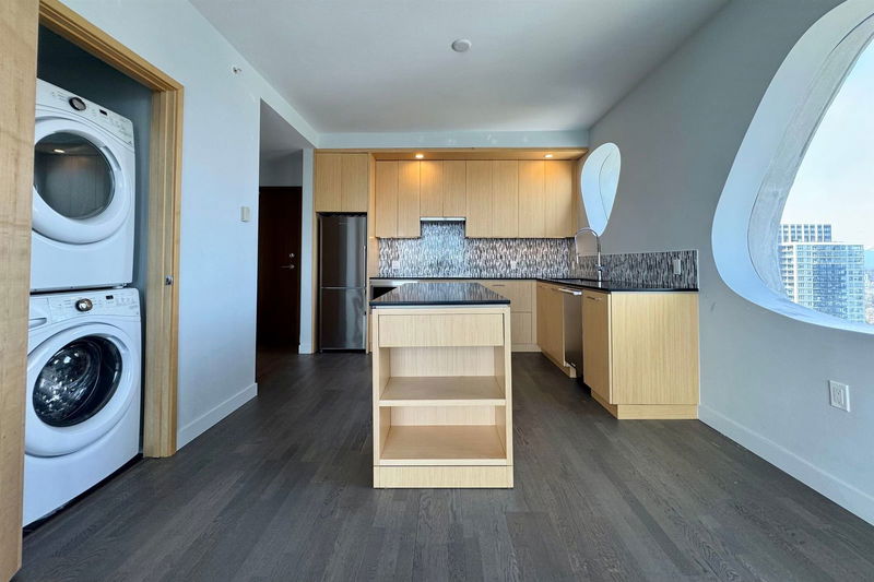 13495 Central Avenue #3201, Surrey, British Columbia