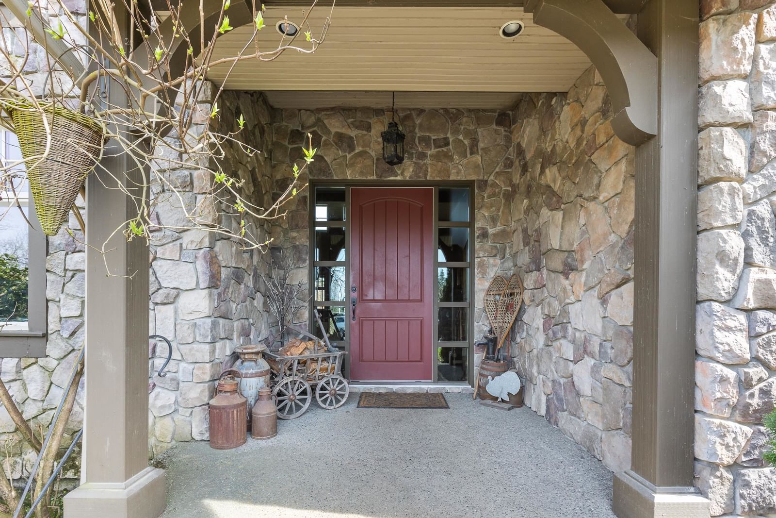 Listing Image 19