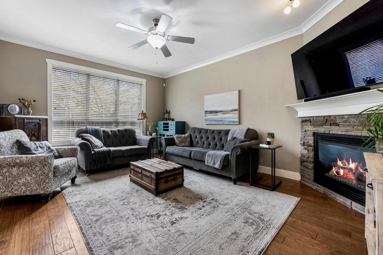 Listing Image 14