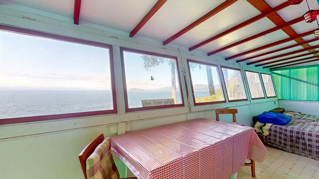4987 Sunshine Coast Highway