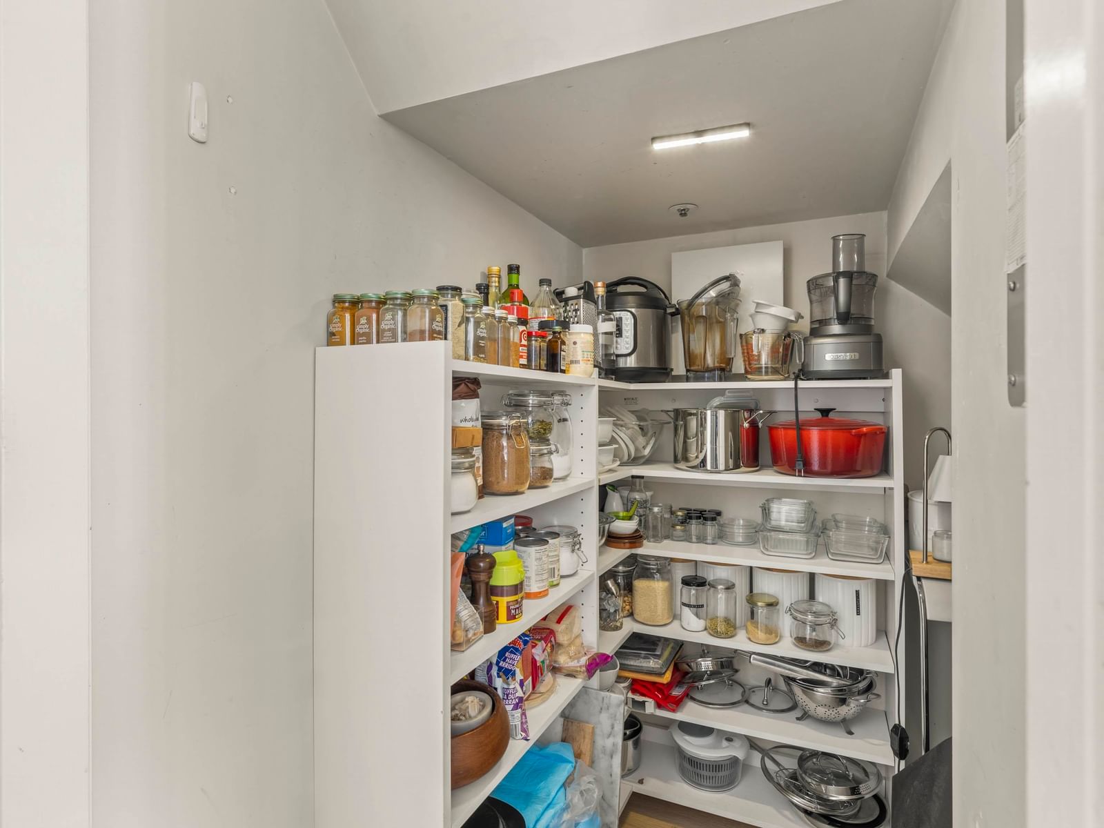 Listing Image 14