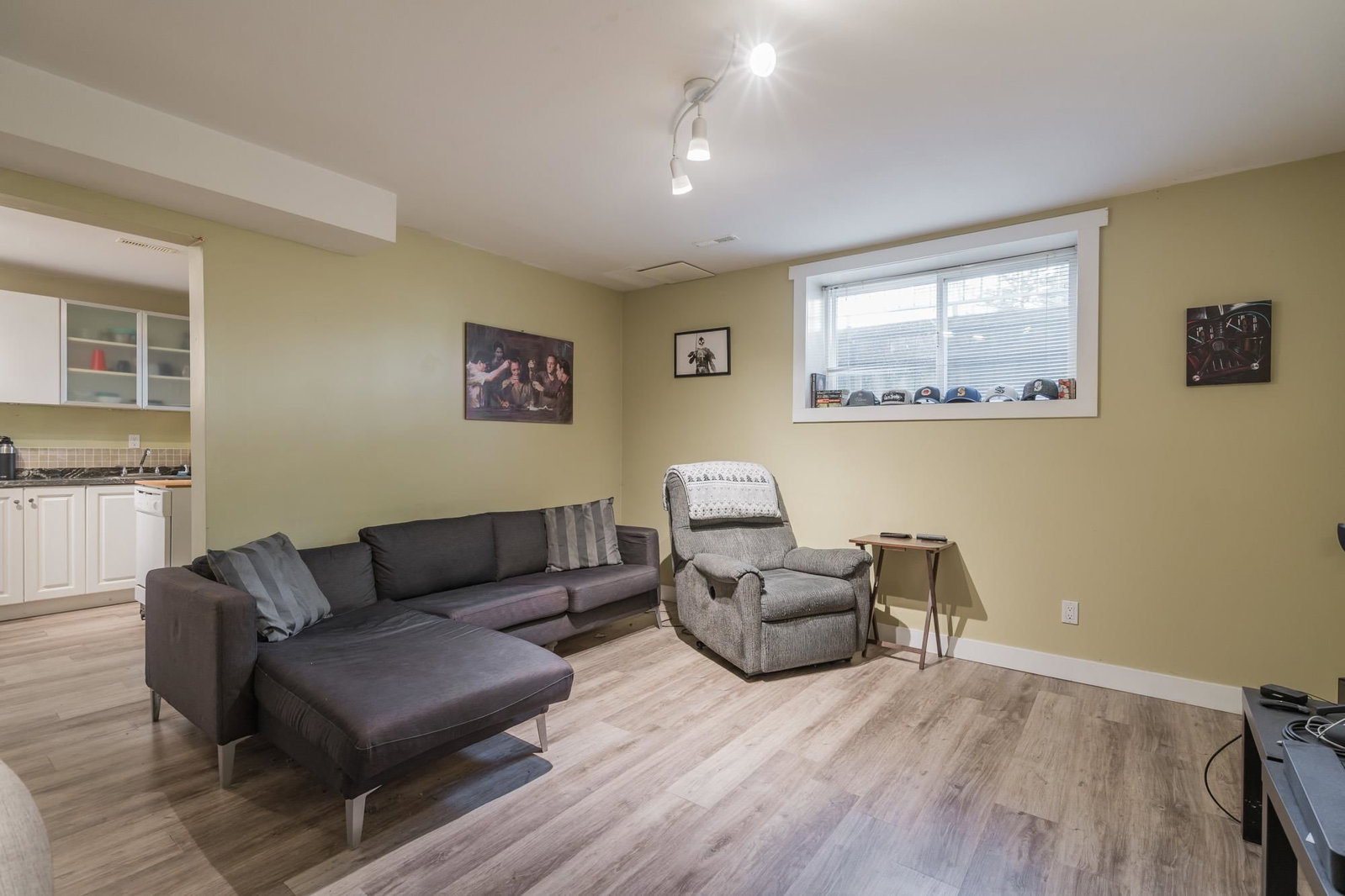 Listing Image 23