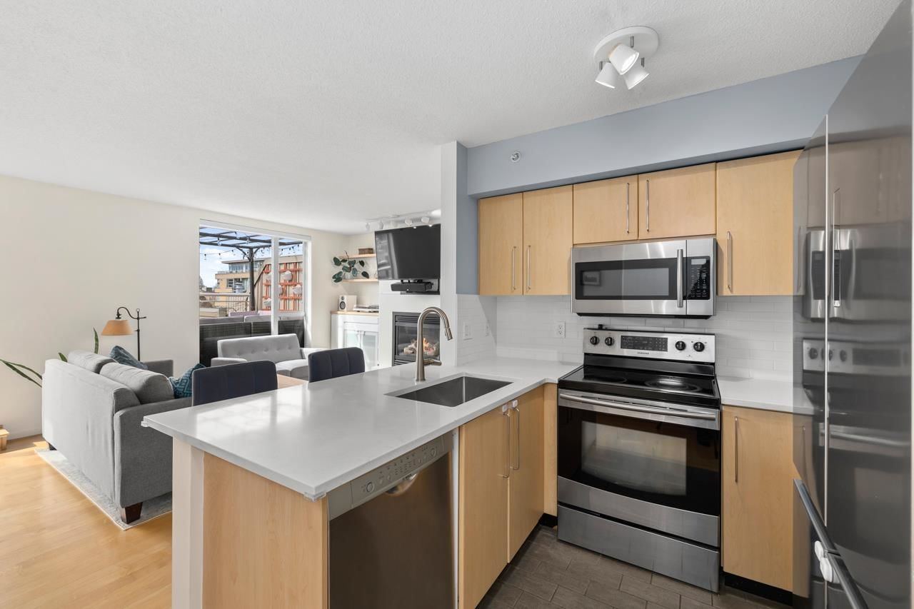Listing Image 12