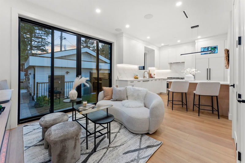 1233 37th Avenue E, Vancouver, British Columbia