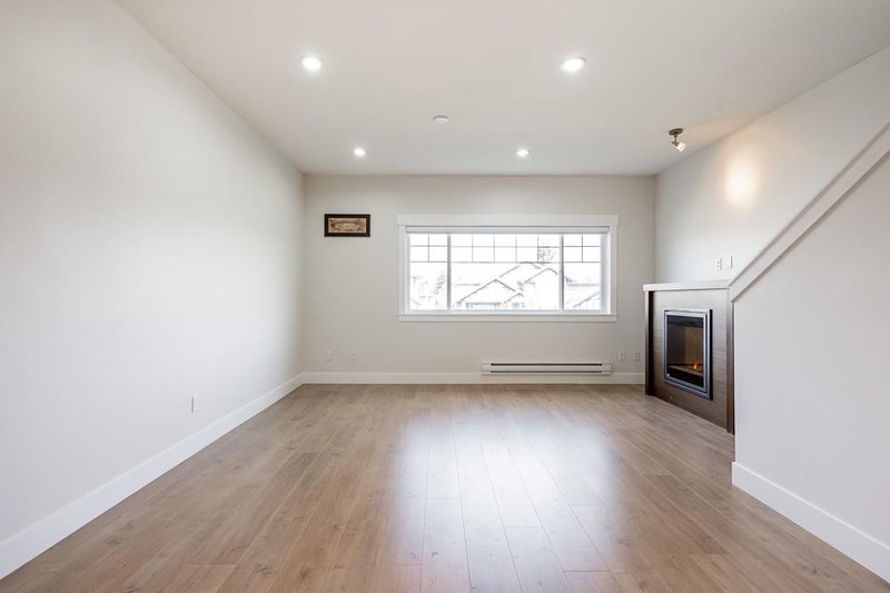 6 - 30748 Cardinal Avenue, Abbotsford, V2T 5P5 | Image 3