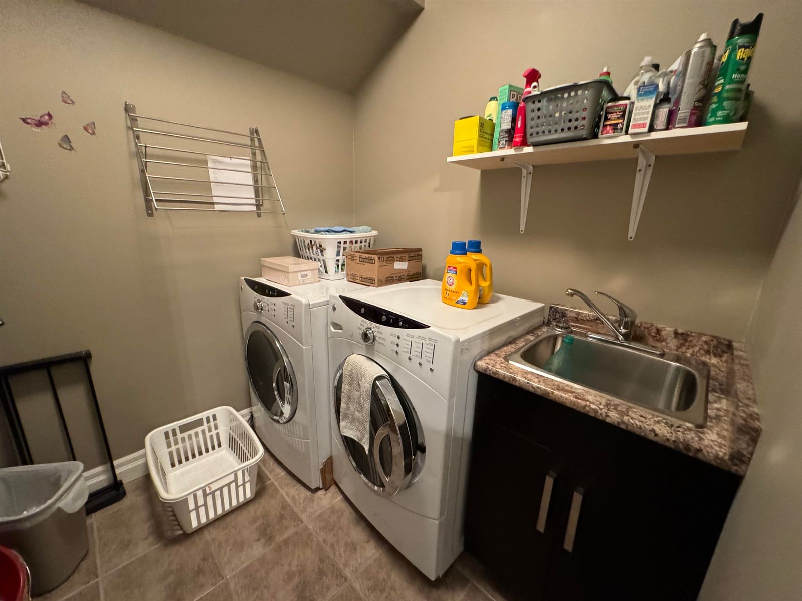 Listing Image 11