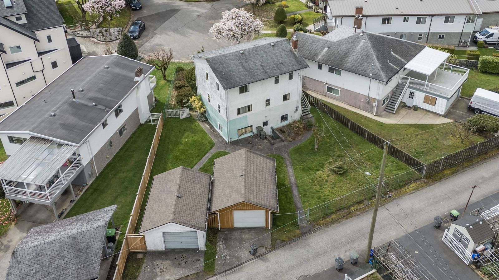 Listing Image 14