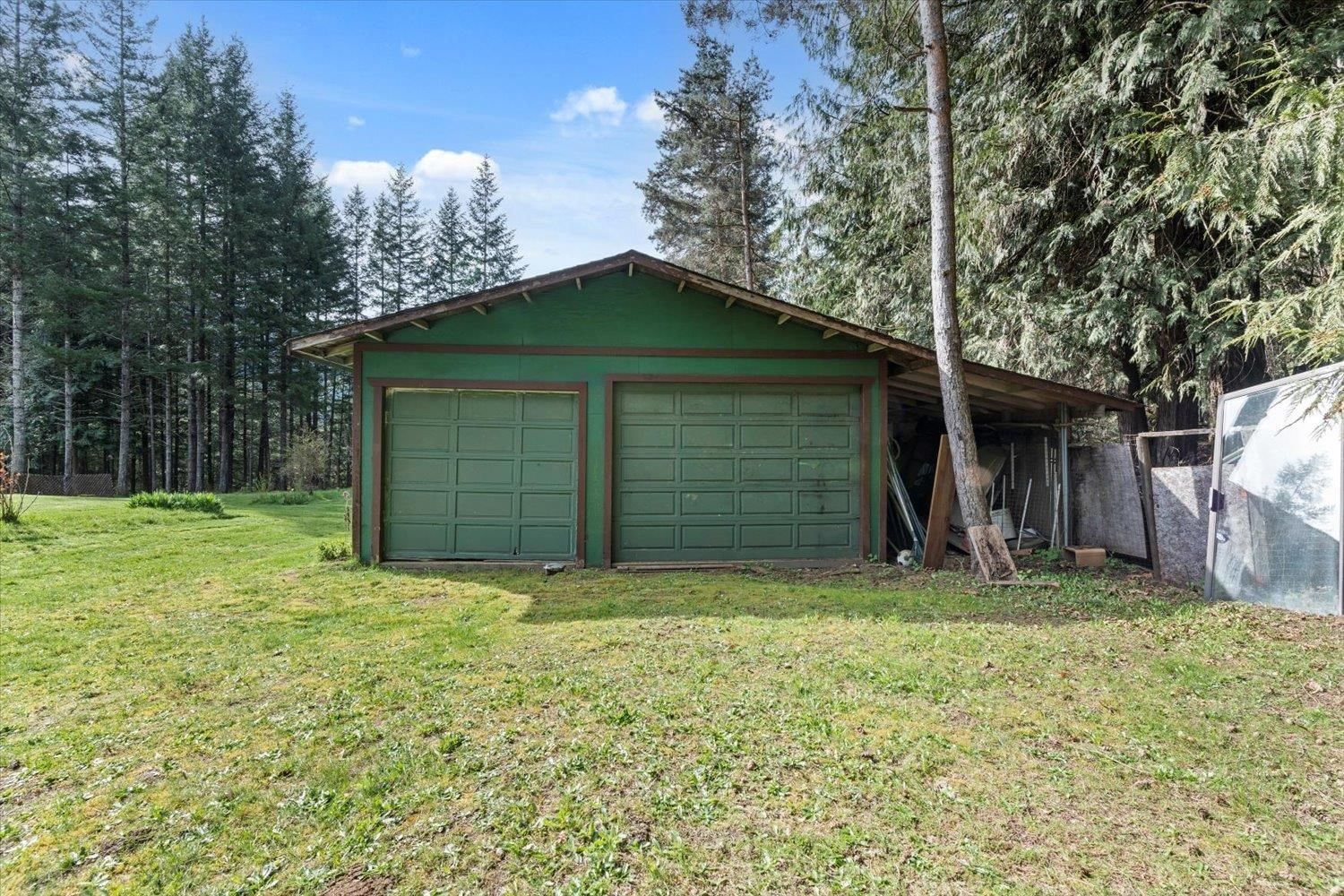 Listing Image 16