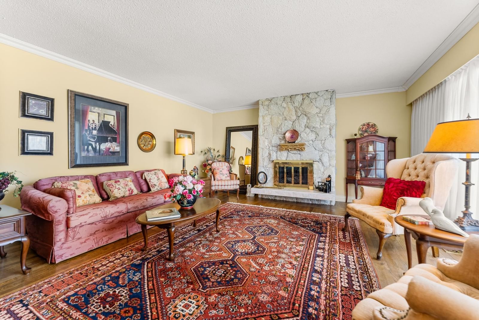 Listing Image 11