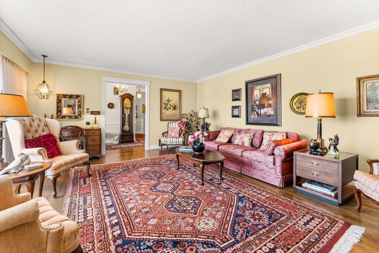Listing Image 12