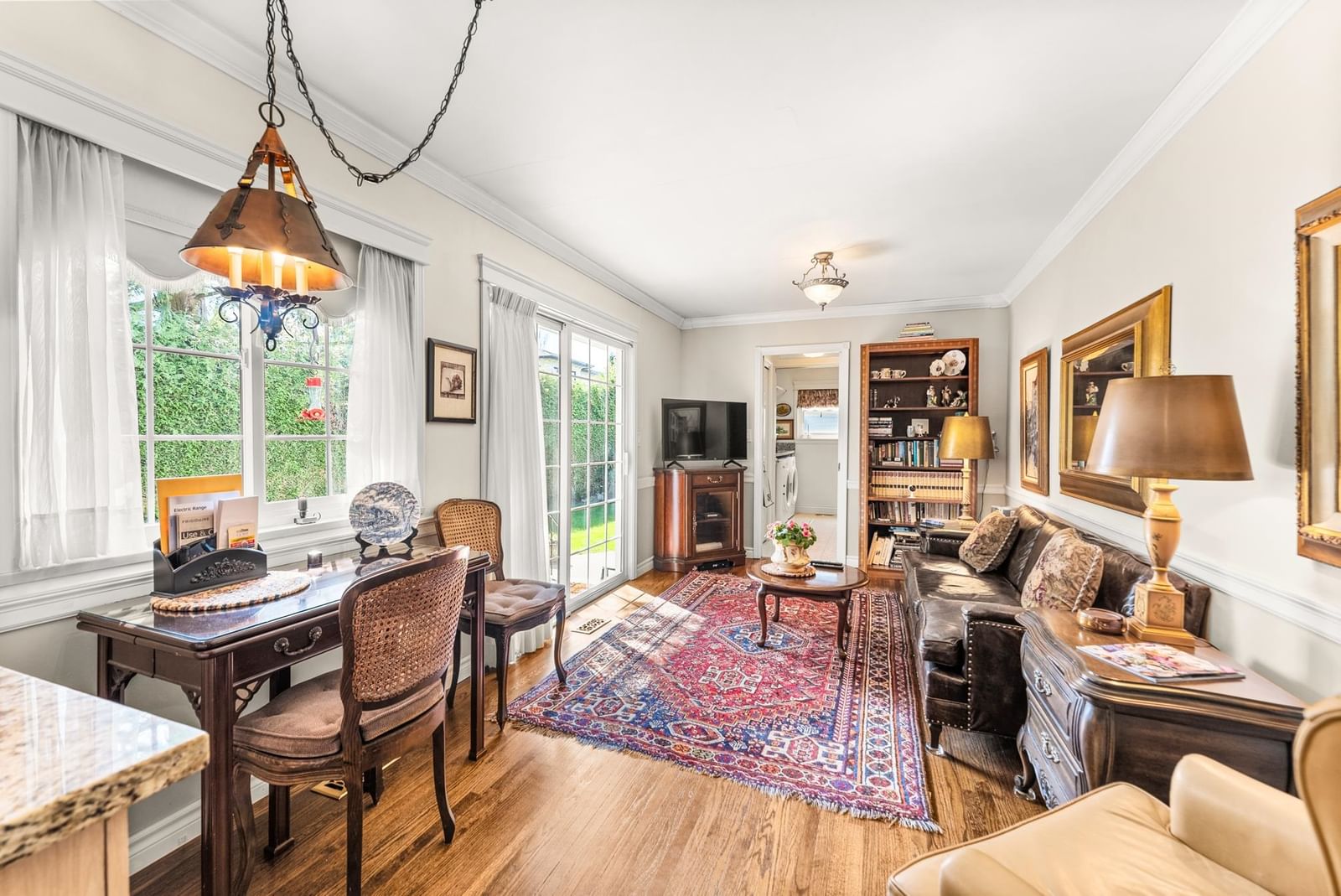 Listing Image 13