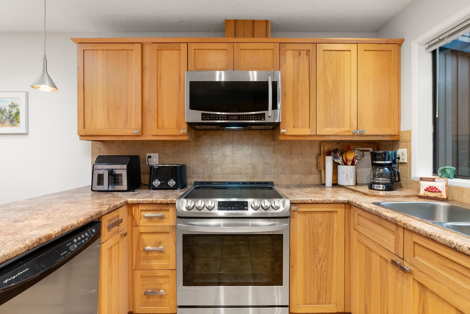 Listing Image 13