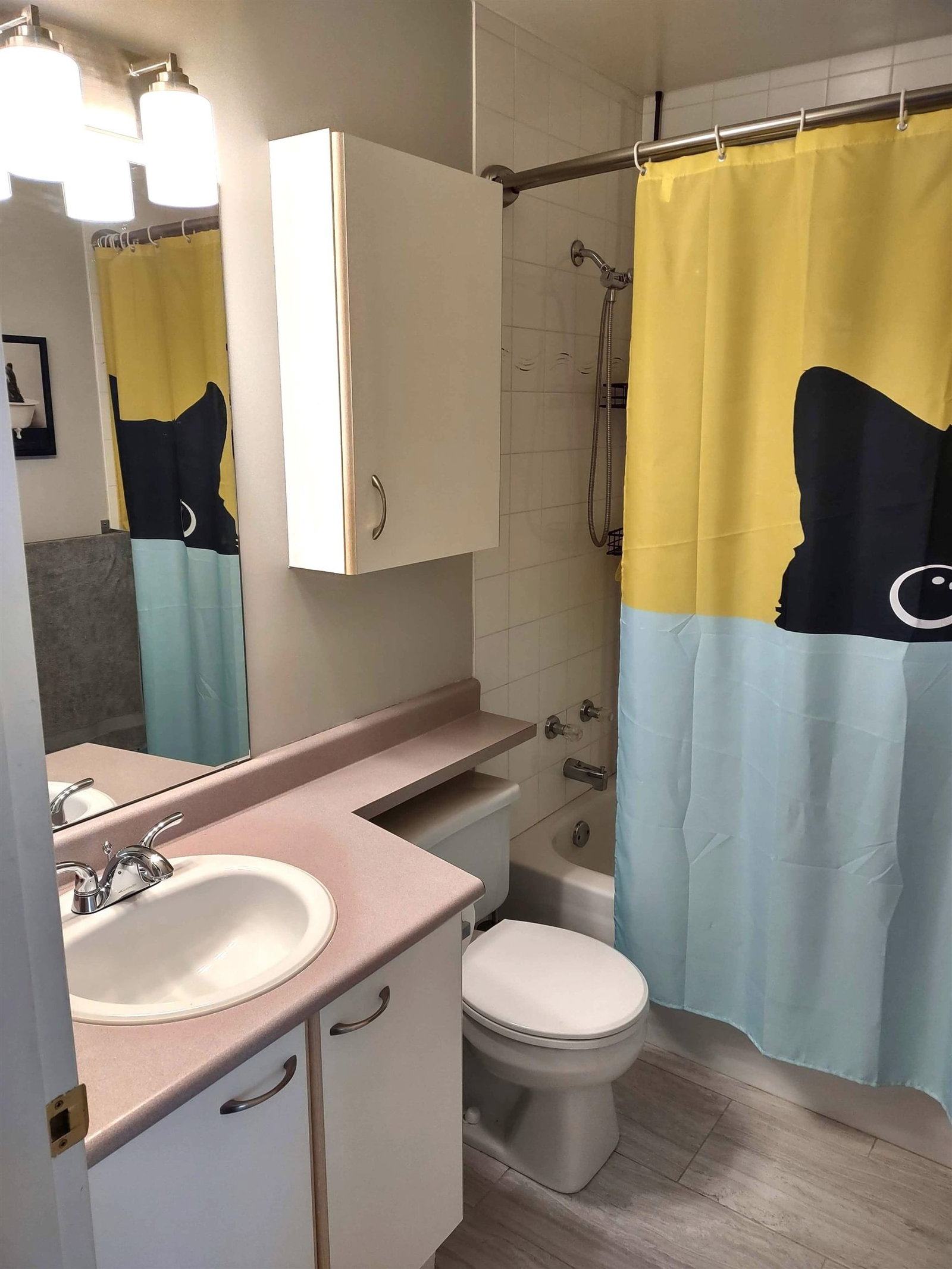 Listing Image 19