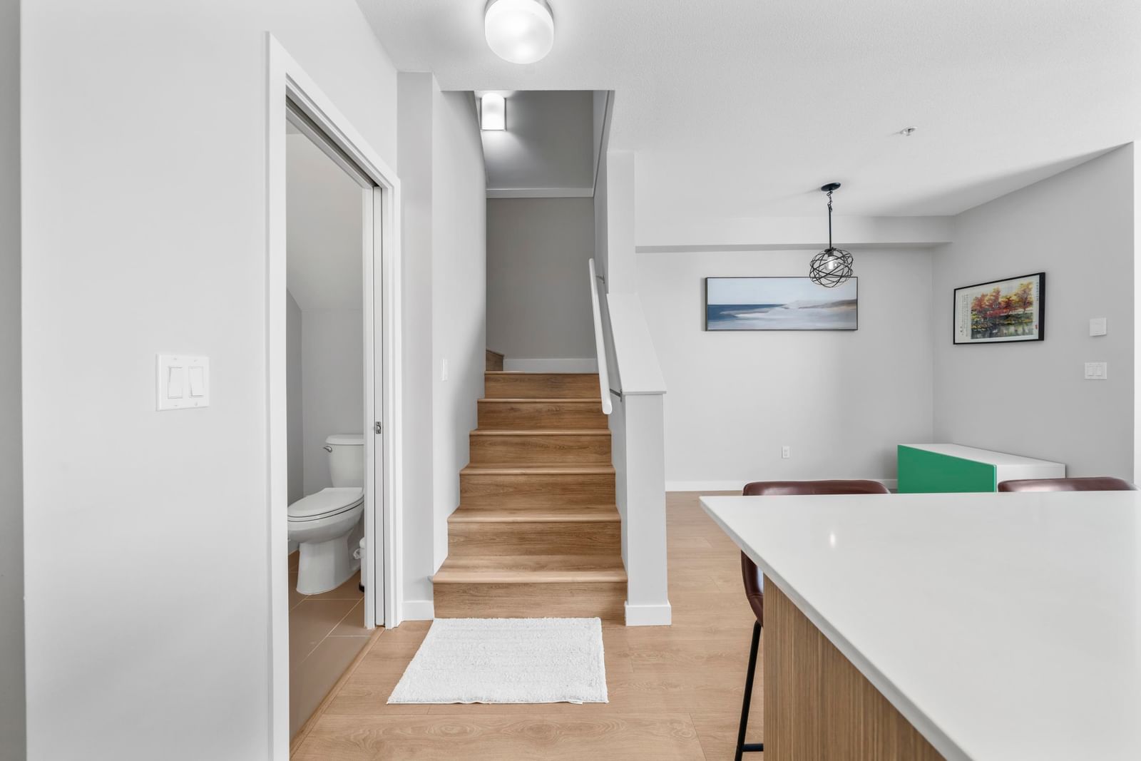 Listing Image 16