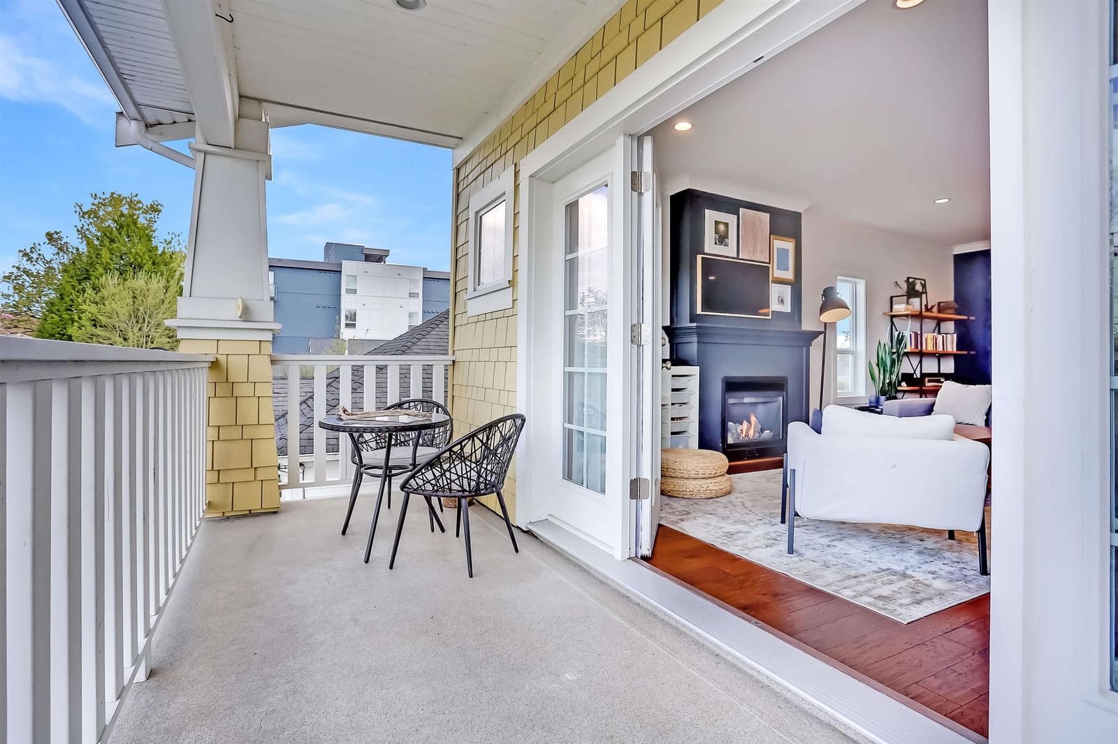 Listing Image 10