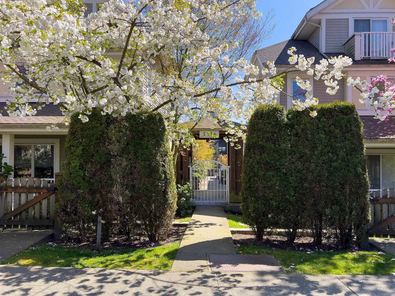 7136 18th Avenue #4, Burnaby, British Columbia