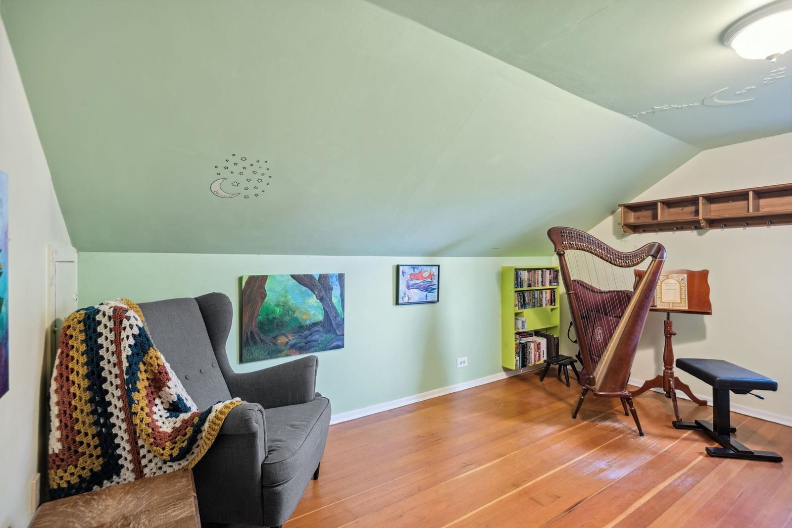 Listing Image 15