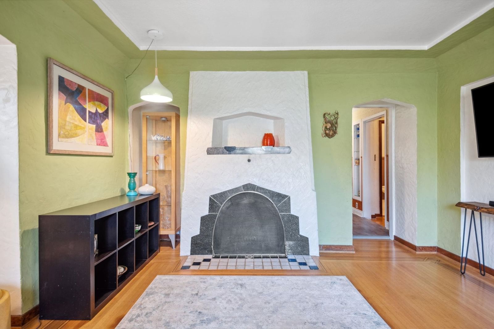 Listing Image 5