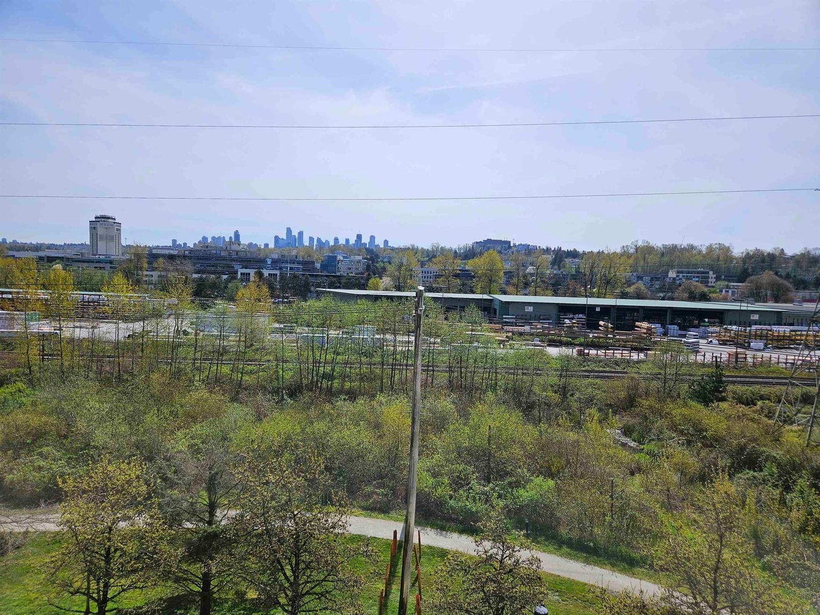 Listing Image 11