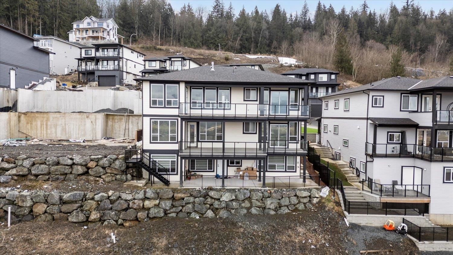 Listing Image 40
