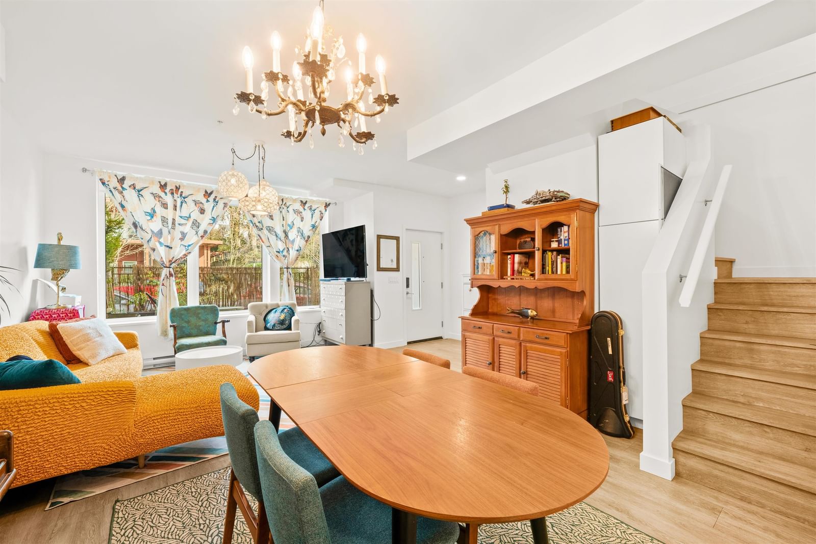 Listing Image 10