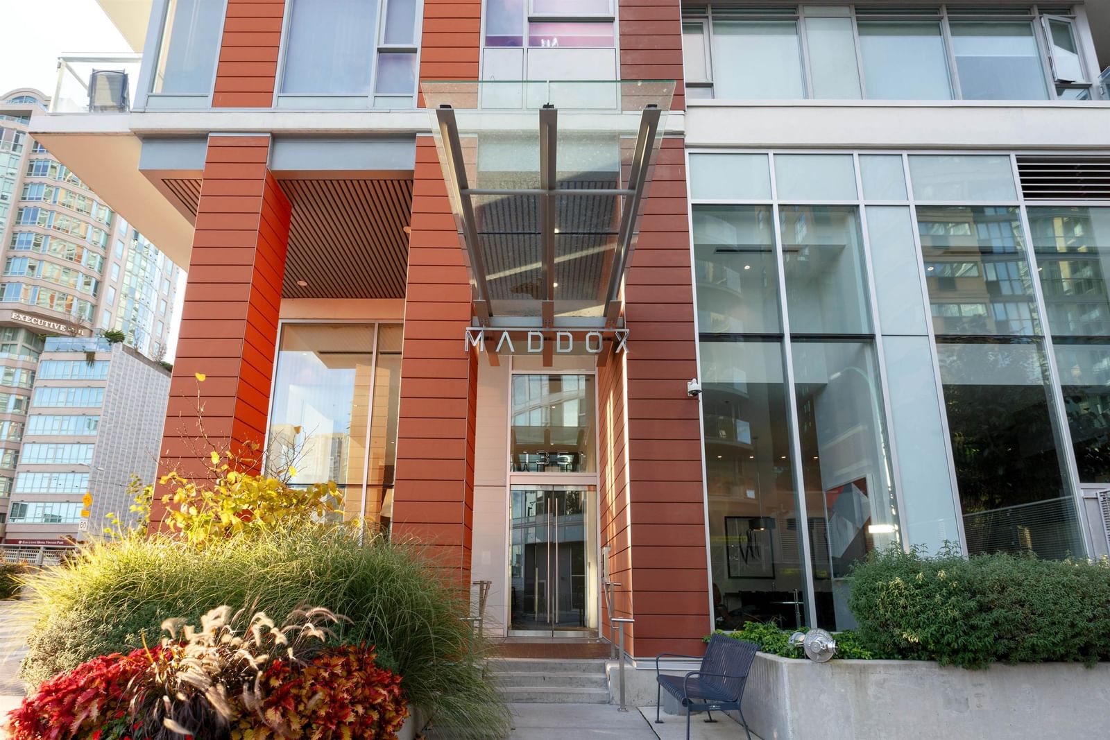 Listing Image 18