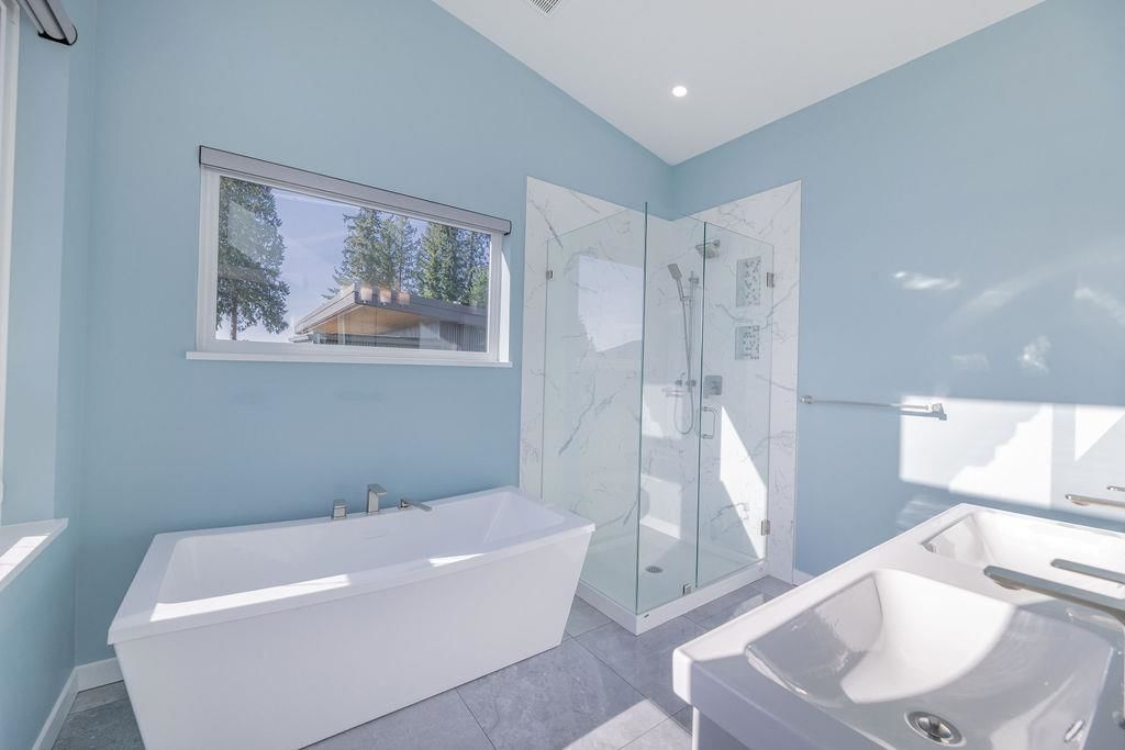 Listing Image 24