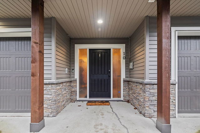 10 - 1609 Agassiz-Rosedale No 9 Highway