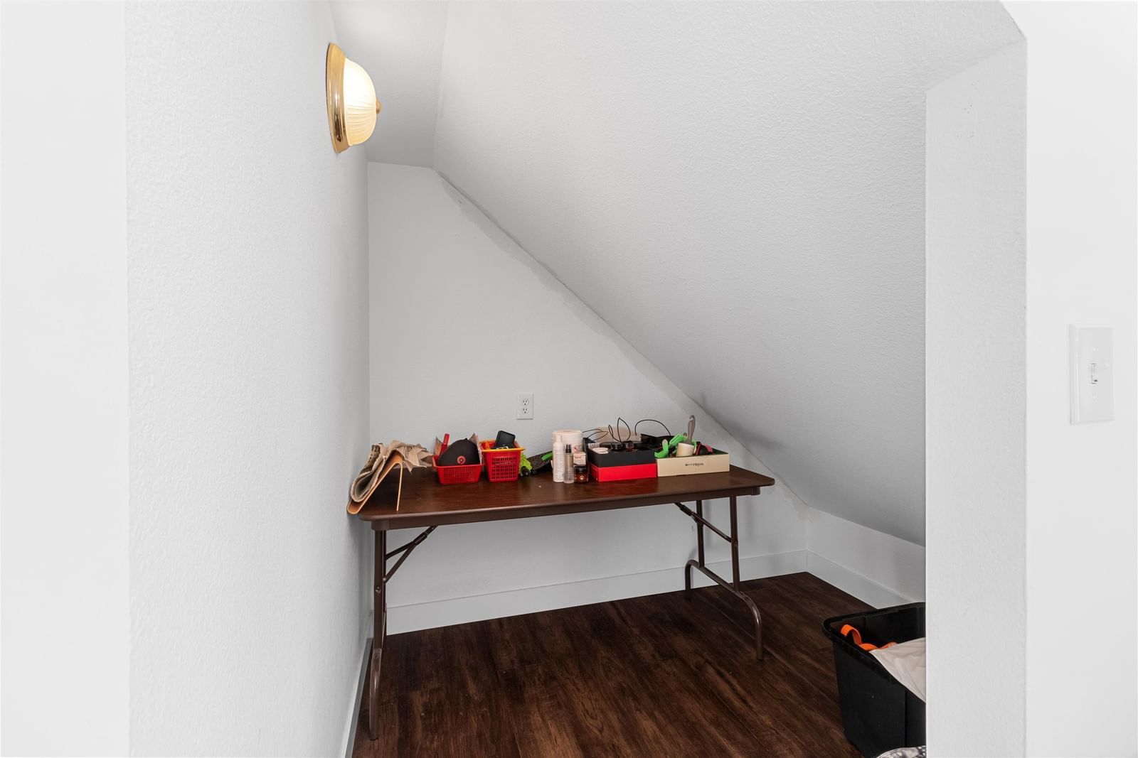 Listing Image 18