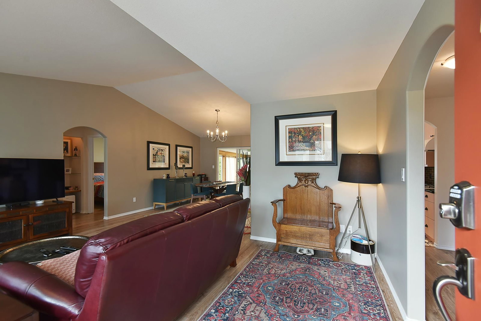 Listing Image 17