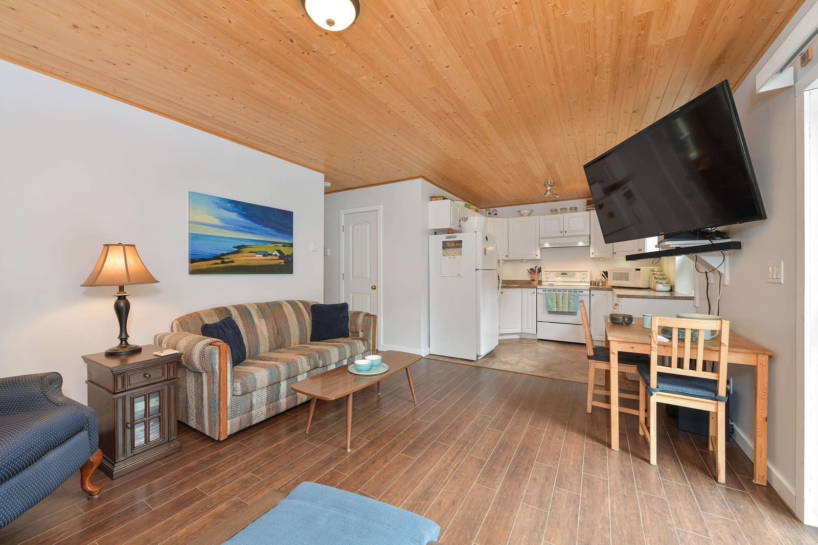 Listing Image 8
