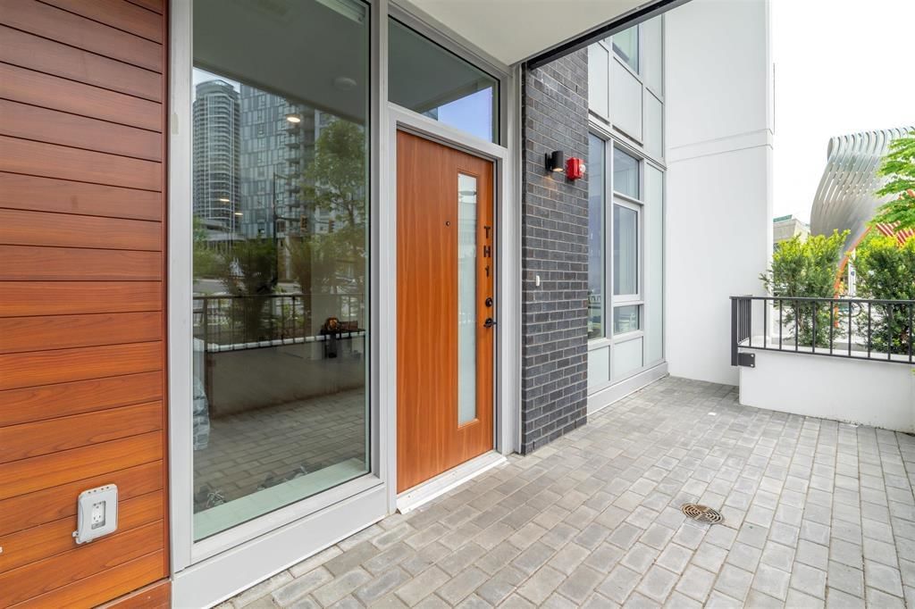 Listing Image 14