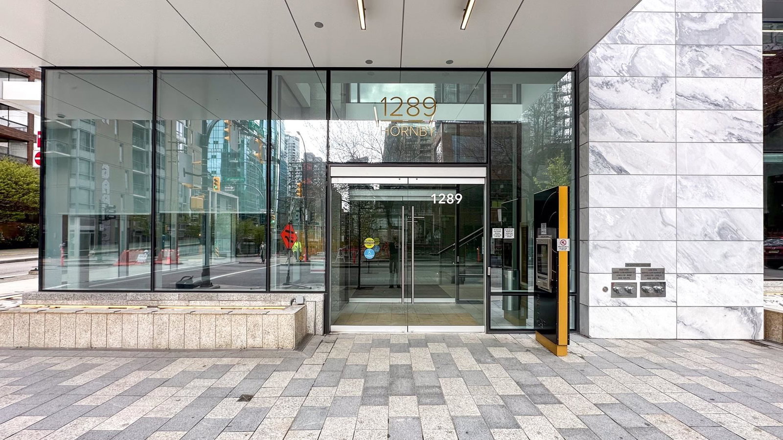 Listing Image 21