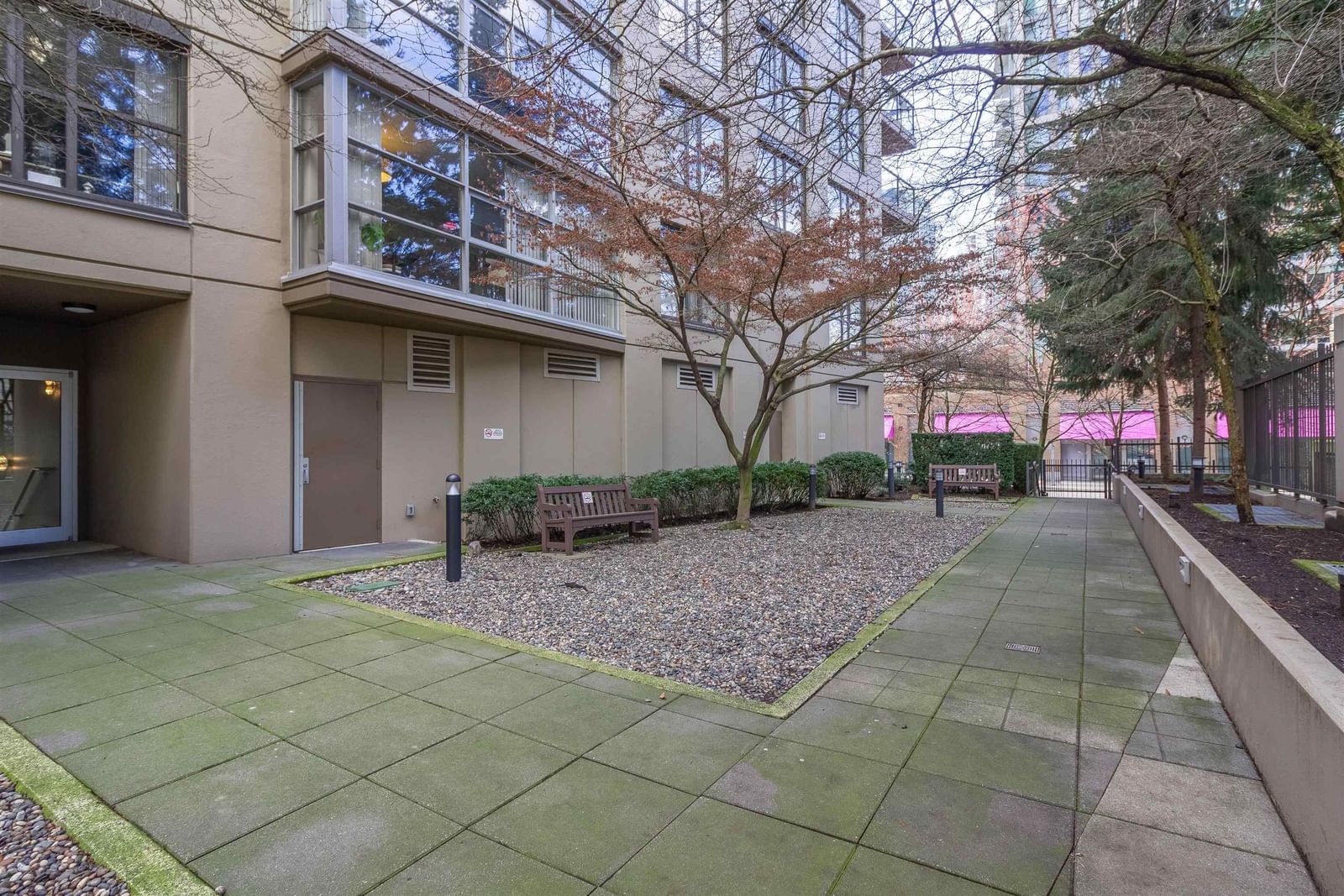 Listing Image 18
