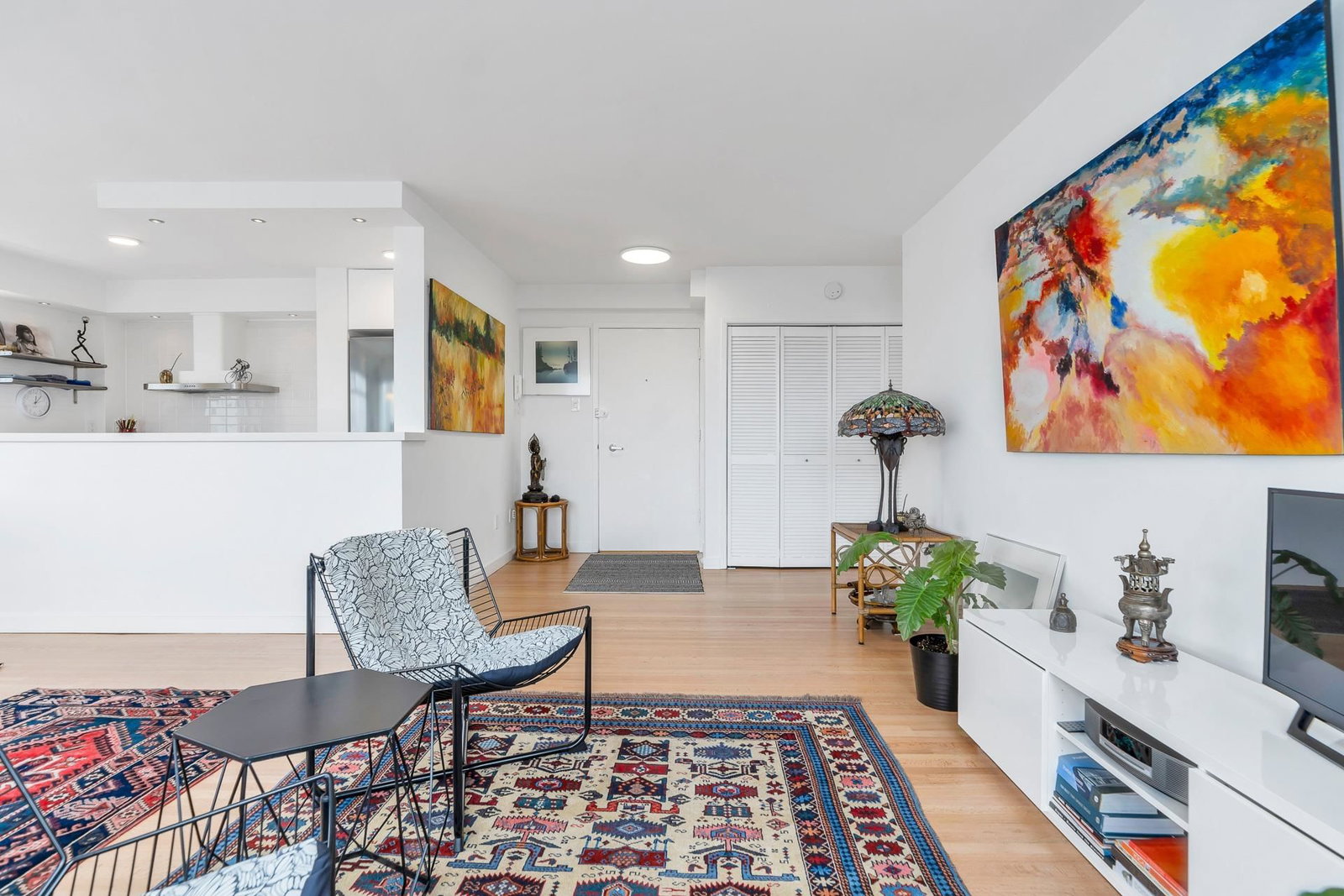 Listing Image 14