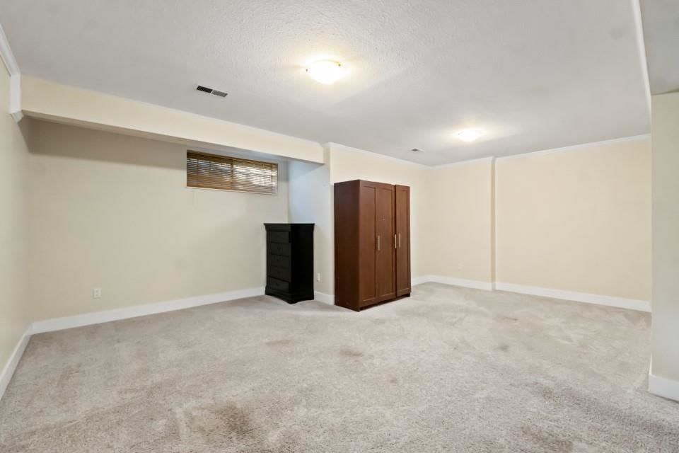 Listing Image 30