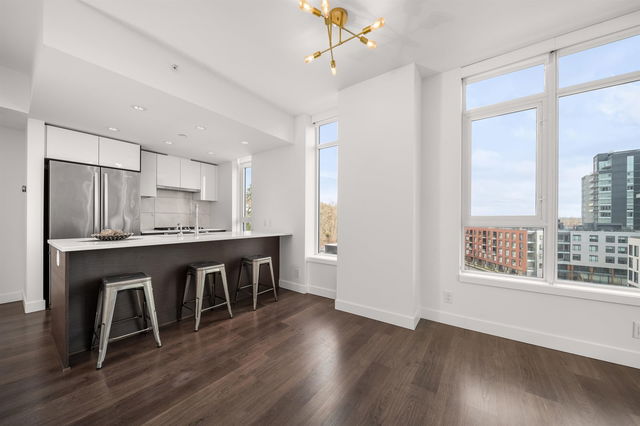 718 - 3557 Sawmill Crescent