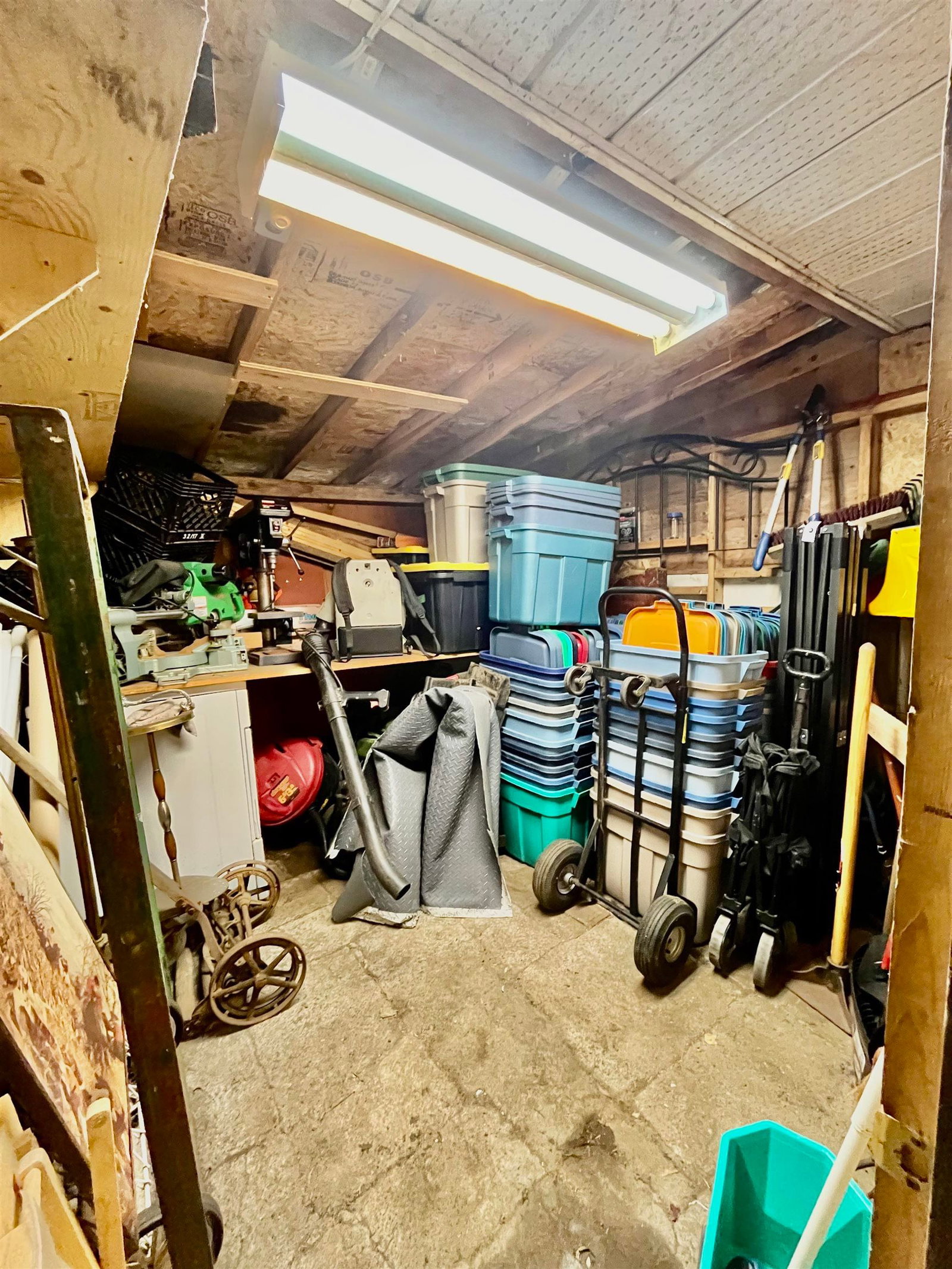 Listing Image 9