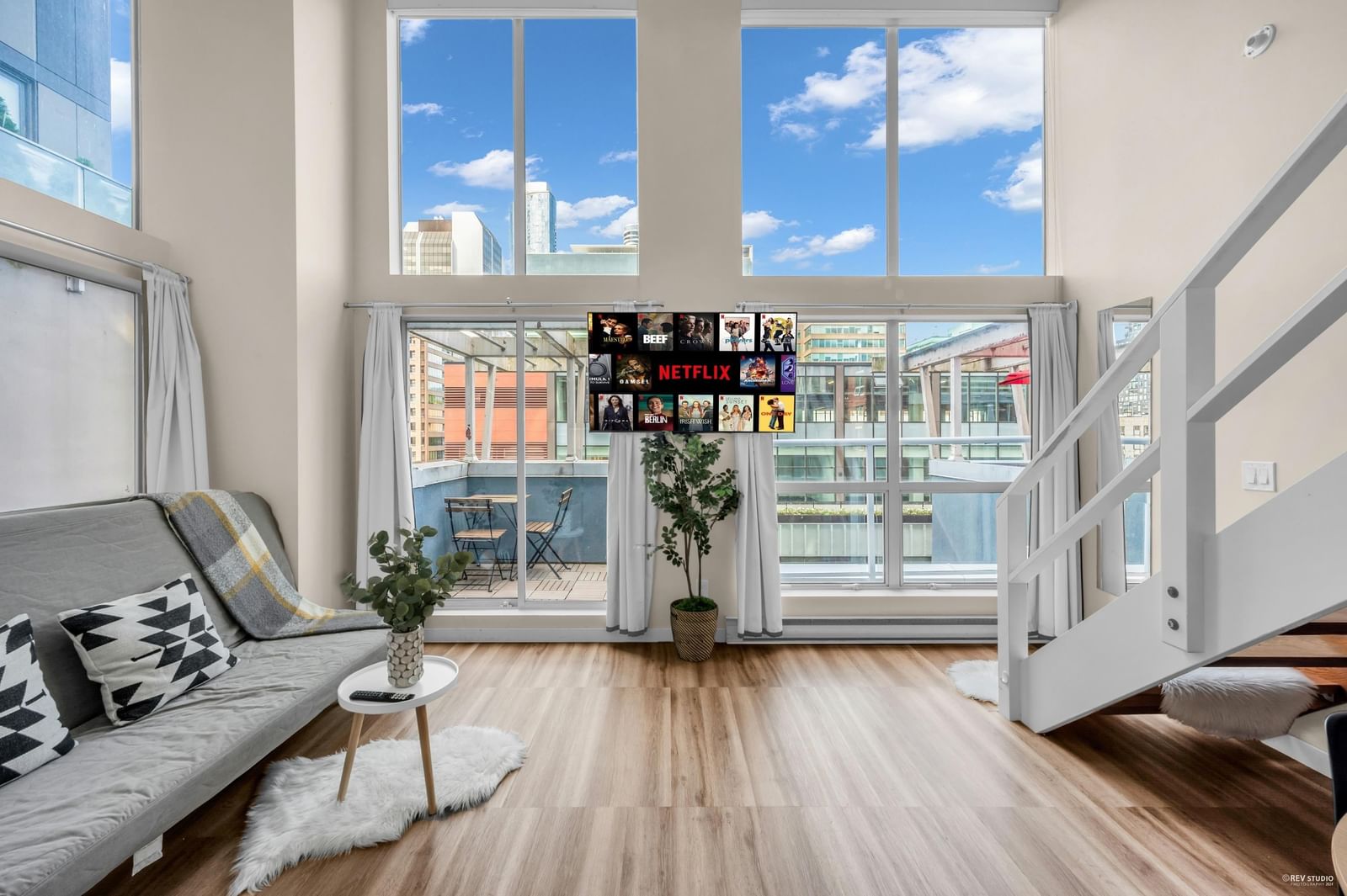 Listing Image 11