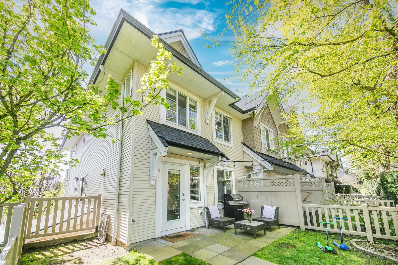 Listing Image 10