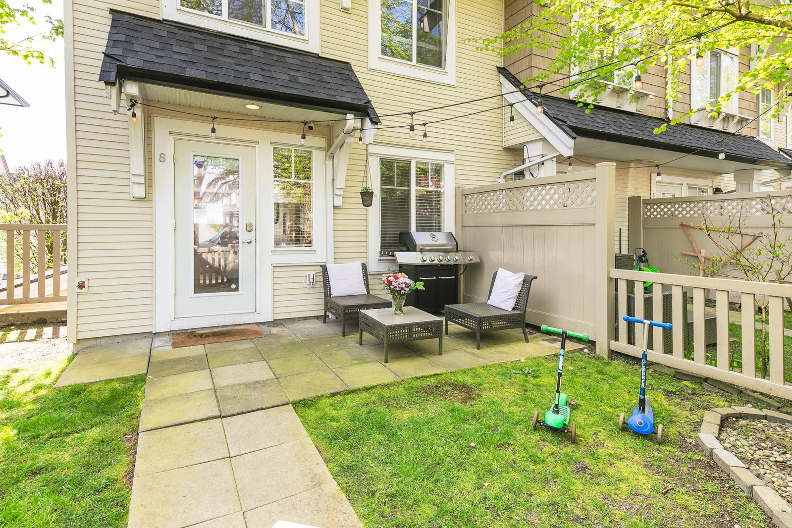 Listing Image 11
