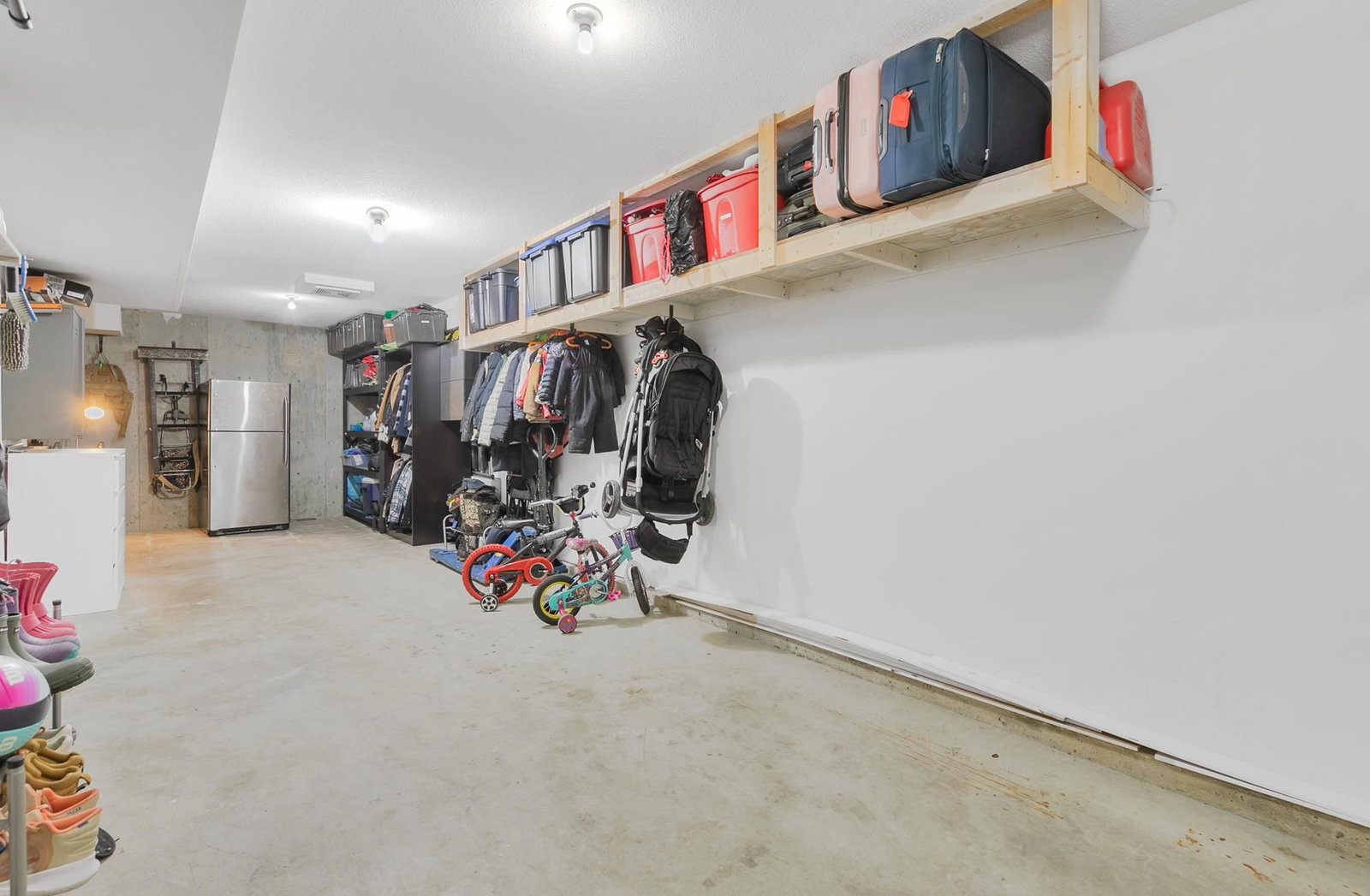 Listing Image 24