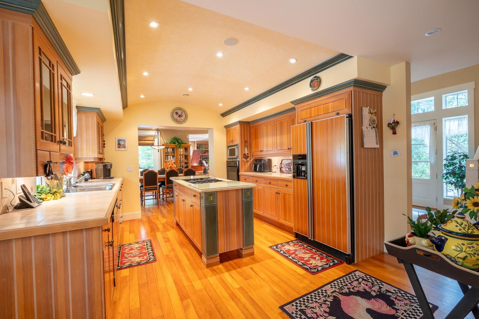 Listing Image 19