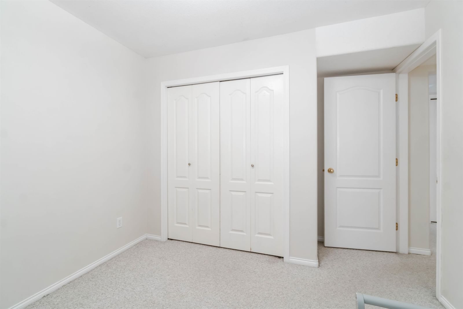 Listing Image 30