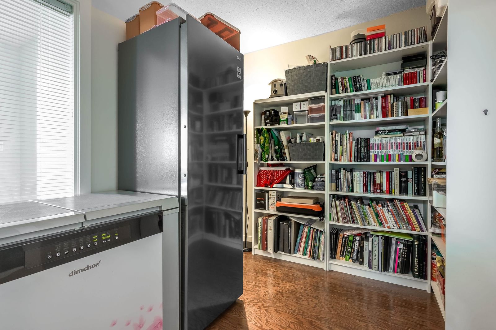 Listing Image 11