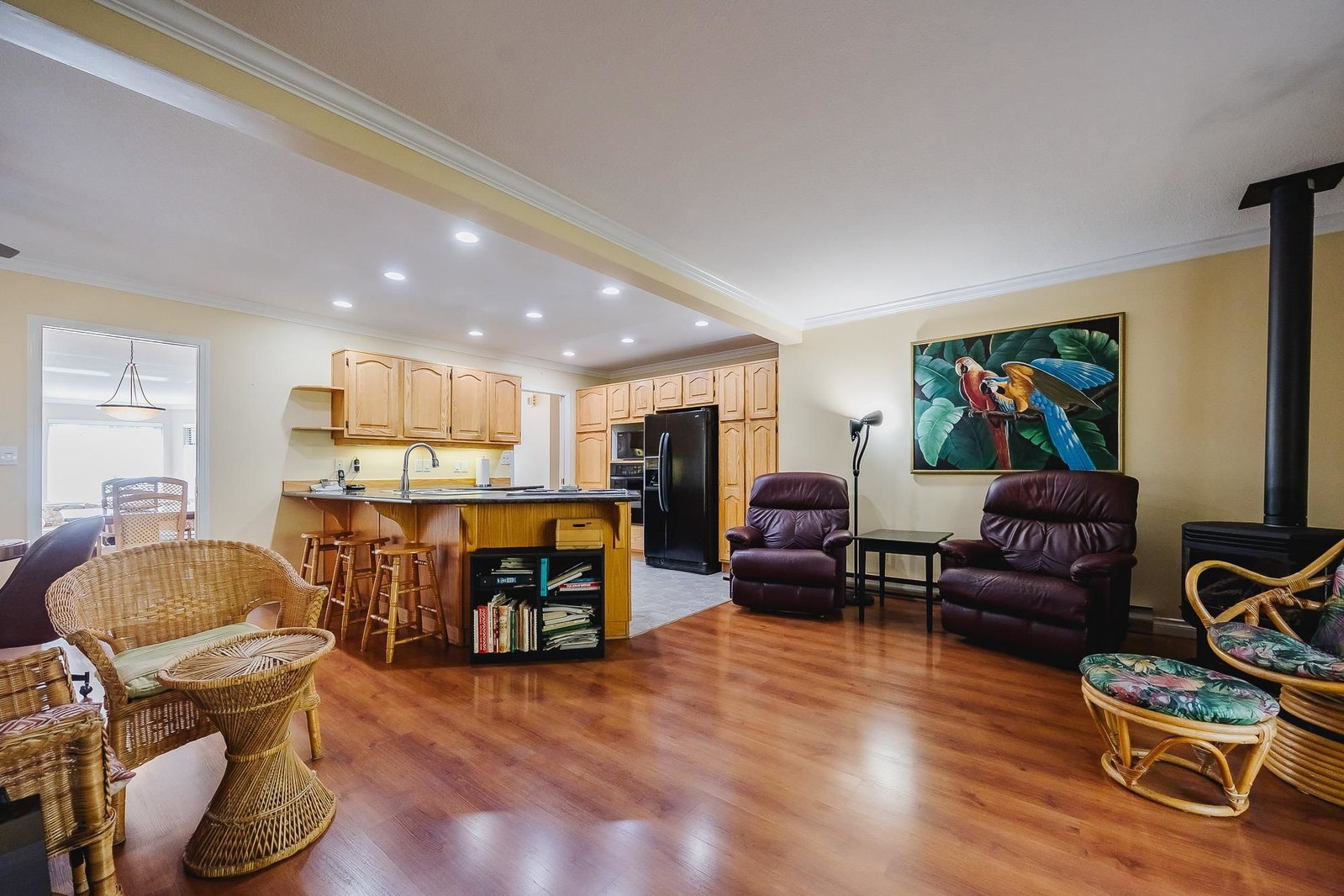 Listing Image 13