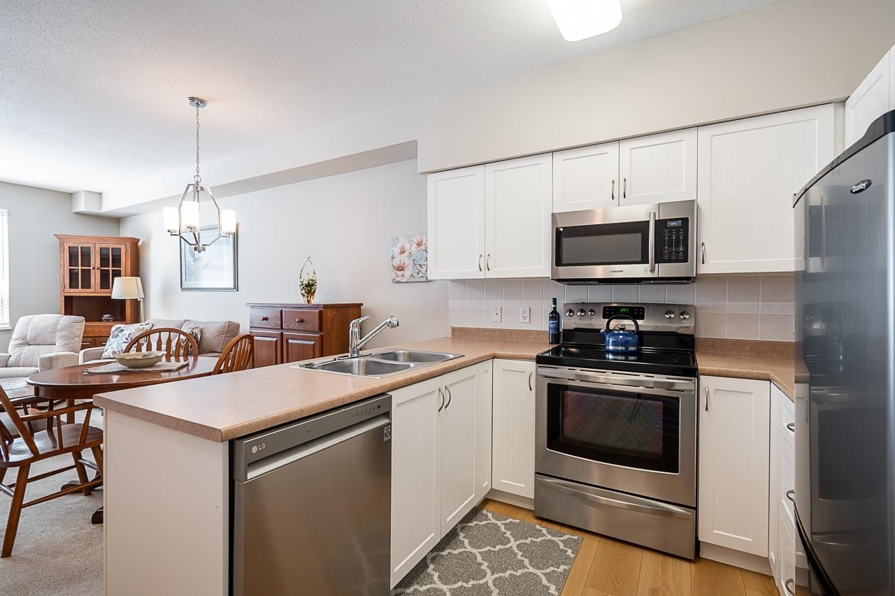 Listing Image 15