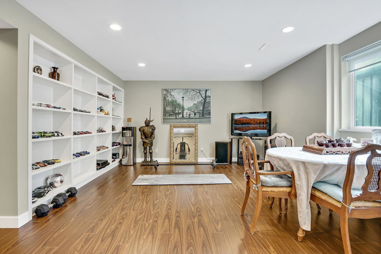 Listing Image 14